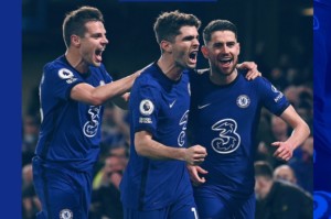  利物浦旧将传射建功，莱斯特城爆冷终结红军不败  