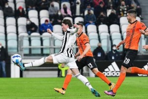  尤文图斯锋线哑火，主场憾负维罗纳  